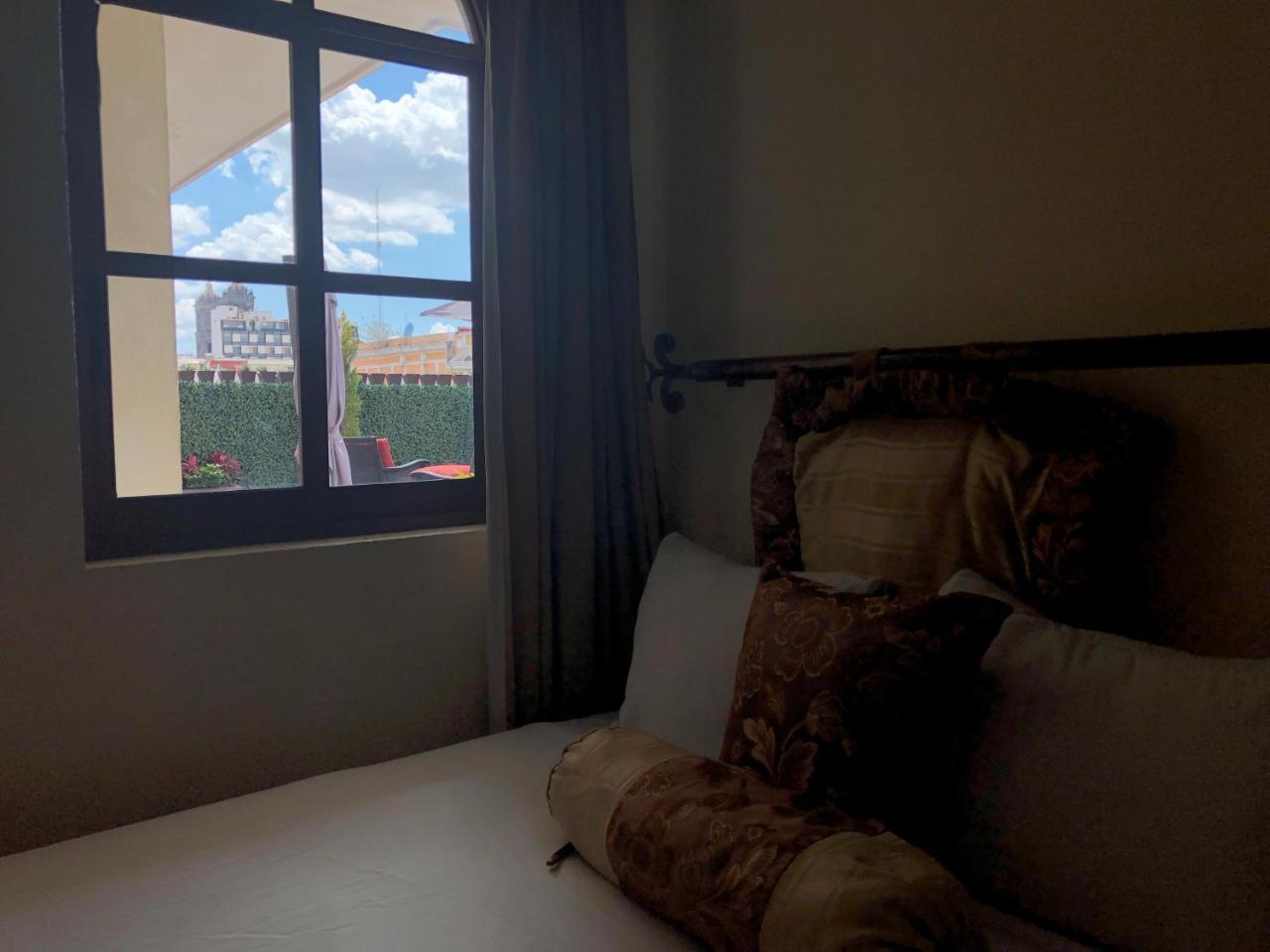 Hotel Elena Puebla Buitenkant foto